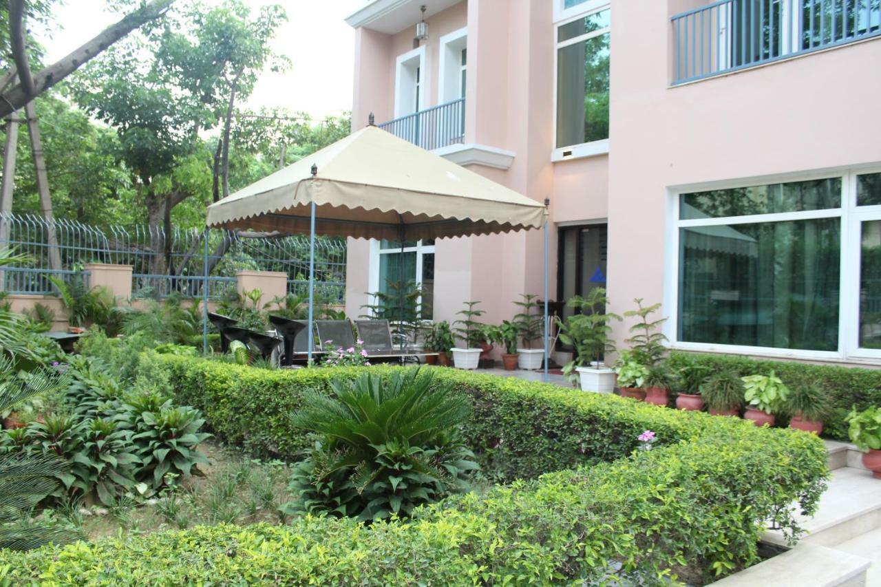 Royal Residence Iffco Chowk Gurgáon Exteriér fotografie